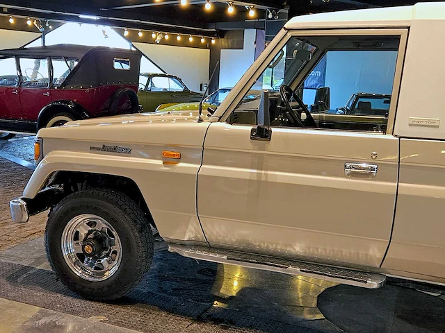 Toyota land cruiser 2.0 turbo-d (frp-top) - afbeelding 2 van  55