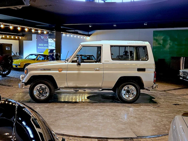 Toyota land cruiser 2.0 turbo-d (frp-top) - afbeelding 23 van  55
