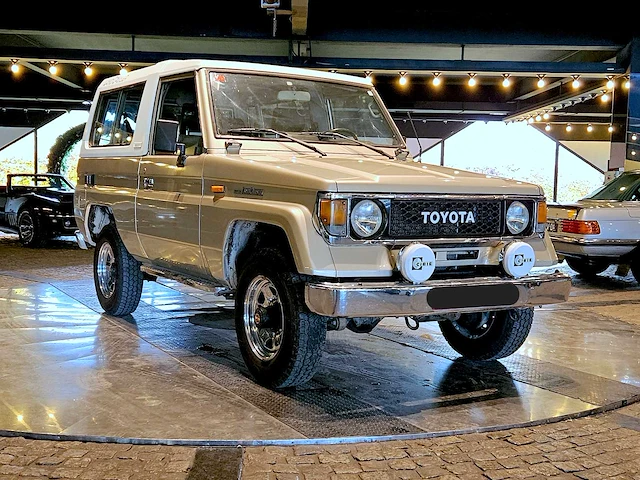 Toyota land cruiser 2.0 turbo-d (frp-top) - afbeelding 53 van  55