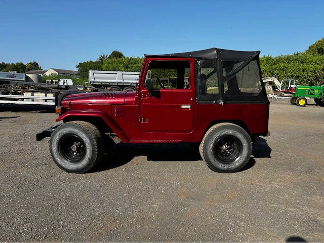 Toyota landcruiser bj1979 auto uit 40 - afbeelding 2 van  27