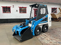 Toyota sdk3 skid steer loader - afbeelding 1 van  32