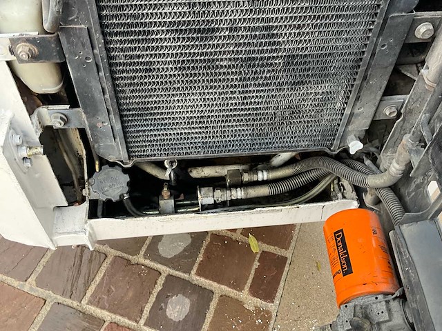 Toyota sdk3 skid steer loader - afbeelding 25 van  32