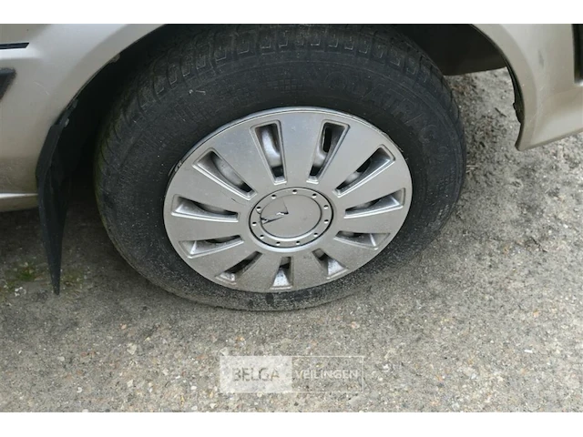 Toyota starlet - afbeelding 8 van  16