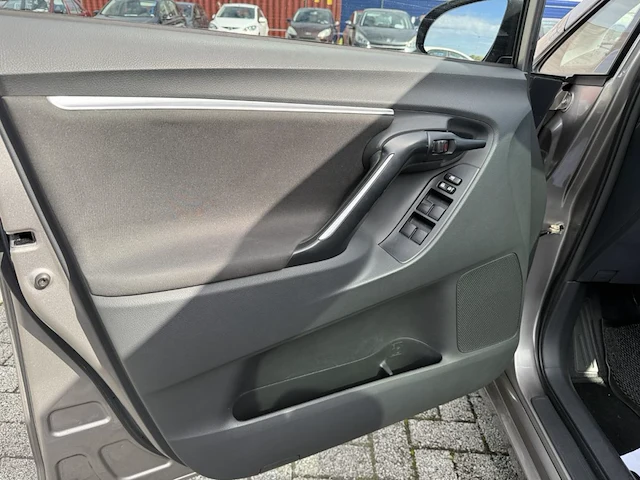 Toyota verso 1.6 d-4d skyview 5pl. 112,2015 - afbeelding 32 van  35