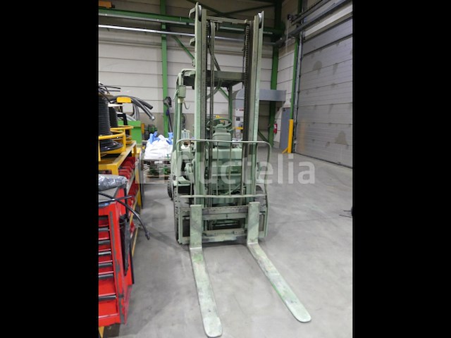 Toyota vorkheftruck - afbeelding 1 van  17