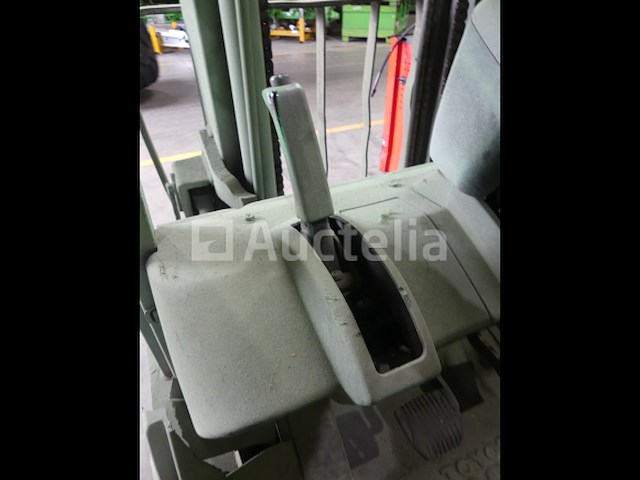 Toyota vorkheftruck - afbeelding 15 van  17