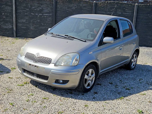 Toyota yaris 1.0 16v vvt-i (marge) - afbeelding 1 van  1