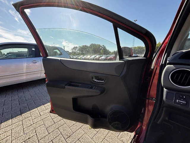 Toyota yaris 1.33i vvt-i lounge 99, 2012 - afbeelding 14 van  32
