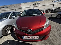 Toyota yaris 1.33i vvt-i lounge 99, 2012 - afbeelding 2 van  32