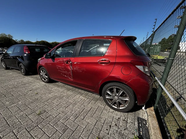 Toyota yaris 1.33i vvt-i lounge 99, 2012 - afbeelding 5 van  32