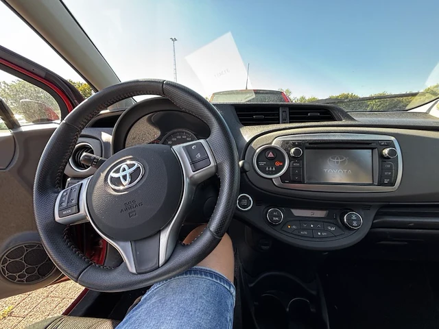 Toyota yaris 1.33i vvt-i lounge 99, 2012 - afbeelding 8 van  32
