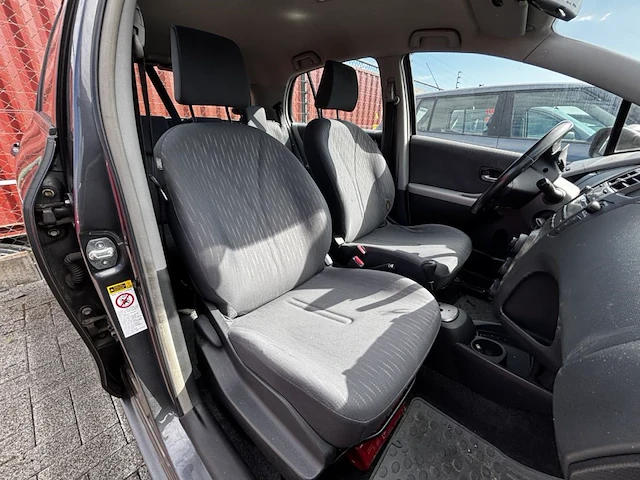 Toyota yaris 1.33i vvt-i luna mmt 100 at,2009 - afbeelding 14 van  26
