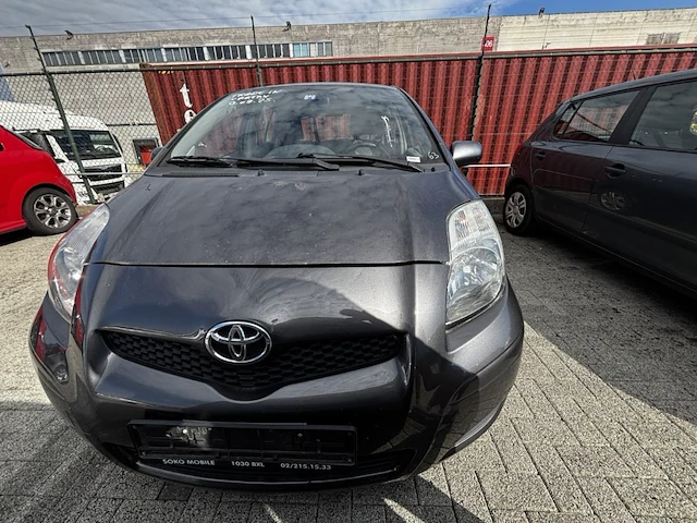 Toyota yaris 1.33i vvt-i luna mmt 100 at,2009 - afbeelding 12 van  26