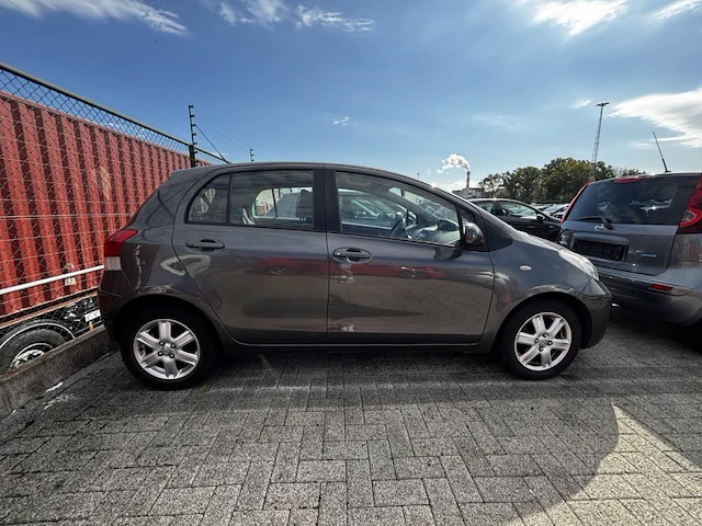 Toyota yaris 1.33i vvt-i luna mmt 100 at,2009 - afbeelding 21 van  26