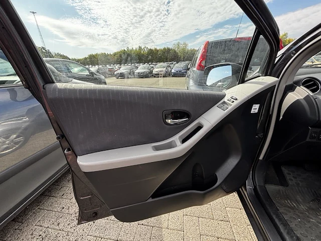 Toyota yaris 1.33i vvt-i luna mmt 100 at,2009 - afbeelding 25 van  26