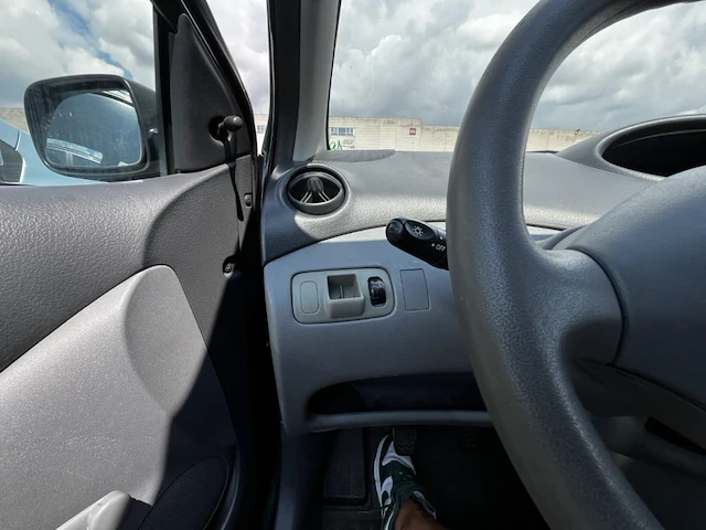 Toyota yaris, 2001 - afbeelding 5 van  26