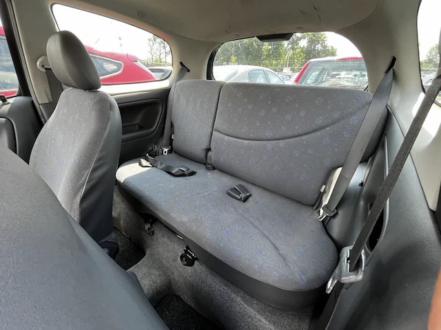 Toyota yaris, 2001 - afbeelding 8 van  26