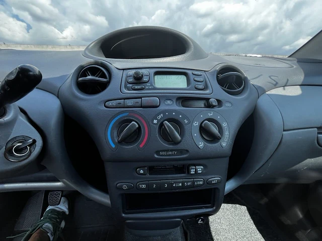 Toyota yaris, 2001 - afbeelding 26 van  26