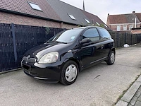 Toyota yaris, 2001