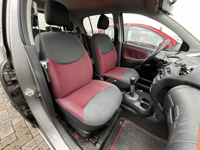 Toyota yaris, 2005 - afbeelding 13 van  30