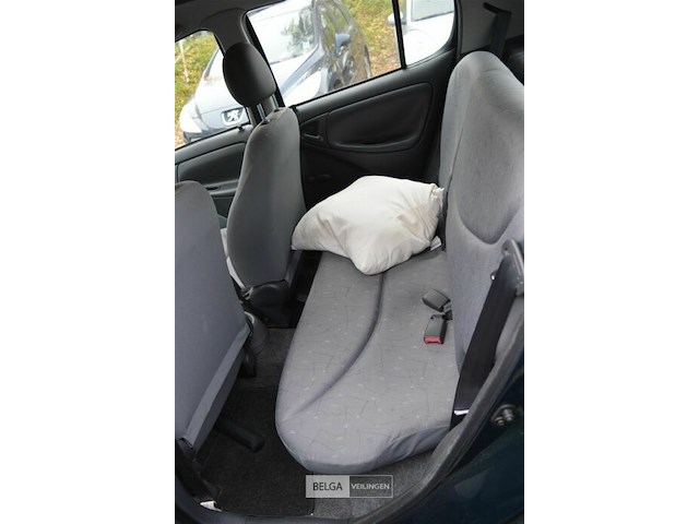 Toyota yaris - afbeelding 14 van  17