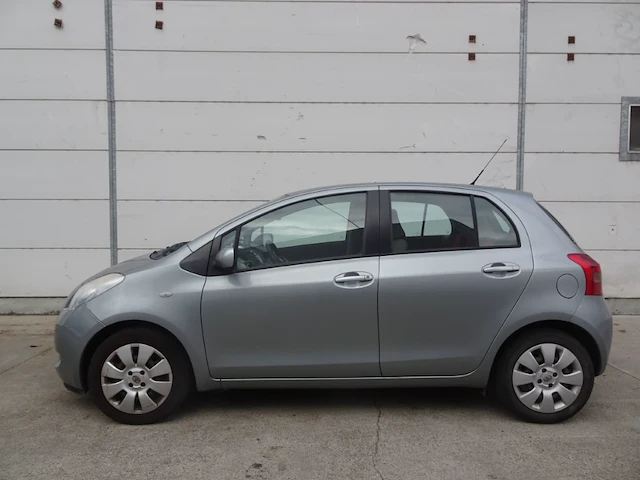 Toyota yaris - afbeelding 1 van  11