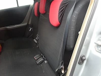Toyota yaris - afbeelding 8 van  11