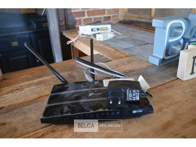 Tp link ac1750 wifi versterker - afbeelding 1 van  4