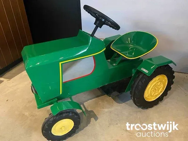 Tractor draaicaroussel - afbeelding 1 van  4