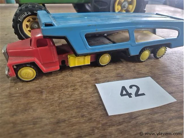 Tractor en vrachtwagen - afbeelding 2 van  3