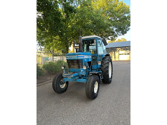 Tractor ford 6700 diesel - afbeelding 1 van  1