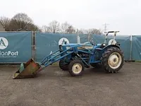 Tractor ford super dexta diesel - afbeelding 1 van  1