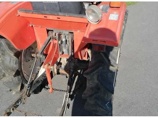 Tractor hinomoto e1804 - afbeelding 3 van  9