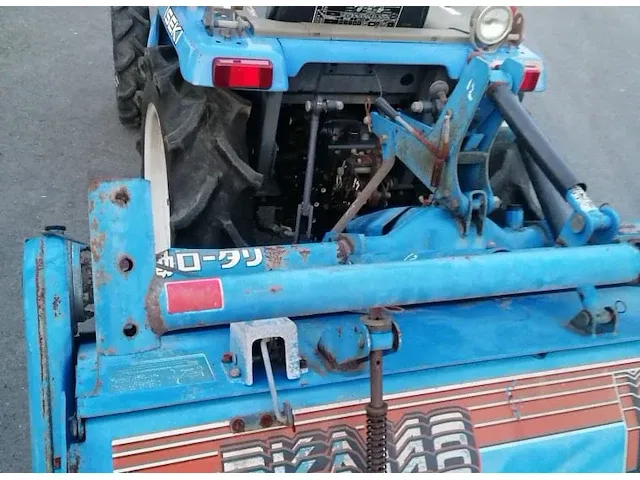 Tractor iseki sial tf193f - afbeelding 2 van  8
