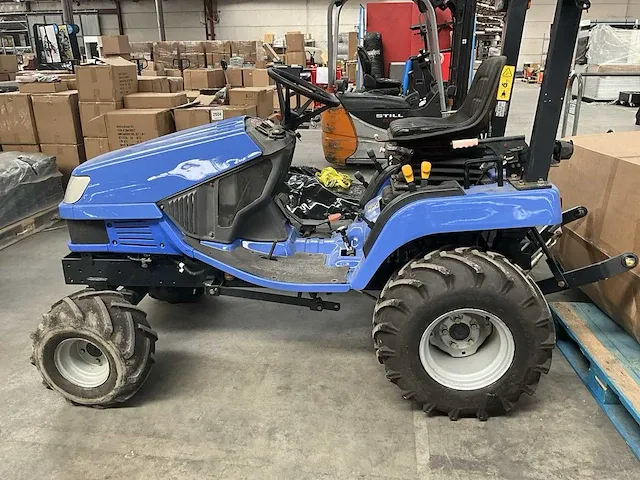 Tractor iseki txg23 - afbeelding 1 van  17