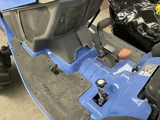Tractor iseki txg23 - afbeelding 17 van  17