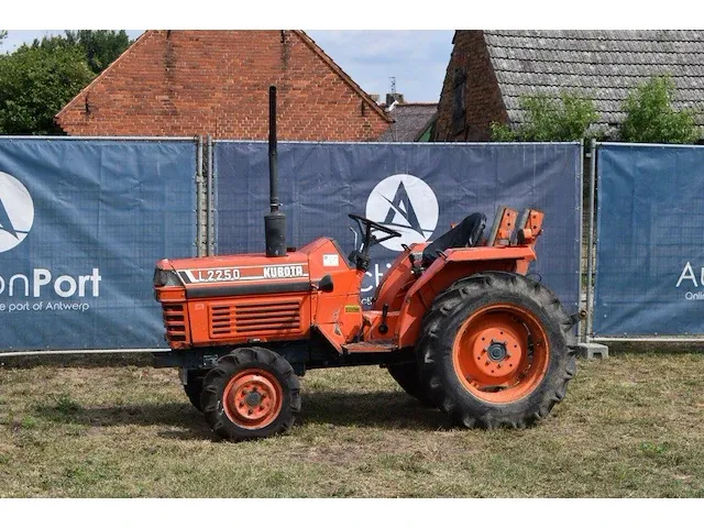Tractor kubota l2250 d diesel - afbeelding 1 van  1