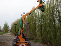 Tractor met haagschaar new holland - afbeelding 18 van  26