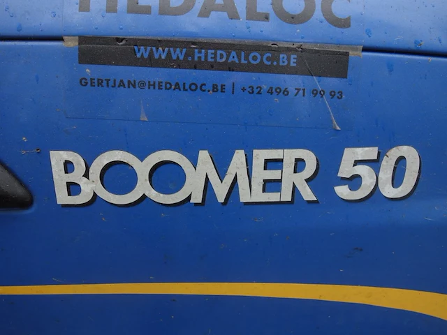 Tractor met haagschaar new holland - afbeelding 26 van  26
