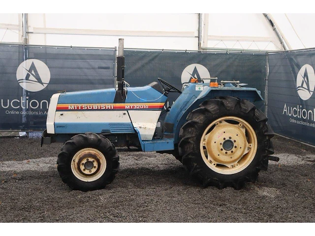 Tractor mitsubishi mt3201d diesel 32pk - afbeelding 1 van  1