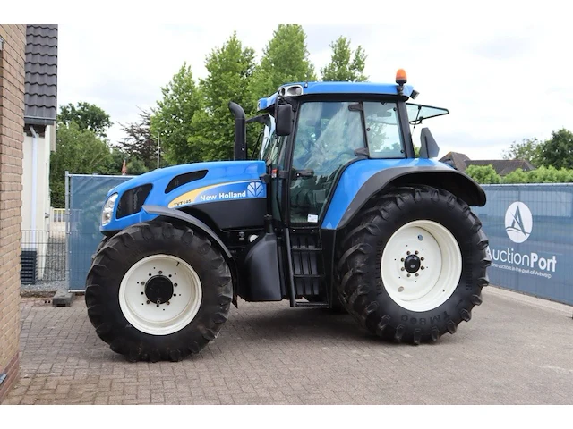 Tractor new holland tvt145 diesel - afbeelding 1 van  1