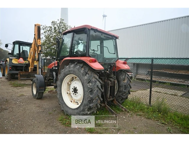 Tractor new holland - afbeelding 2 van  14