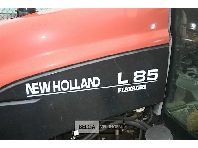 Tractor new holland - afbeelding 6 van  14
