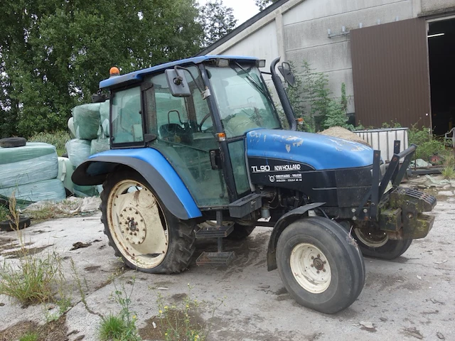 Tractor new holland - afbeelding 2 van  8