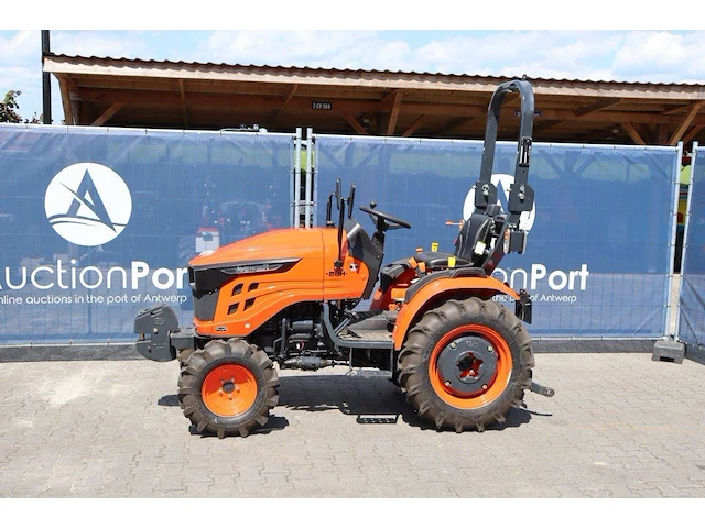 Tractor preet avenger 26 diesel 26pk - afbeelding 1 van  1