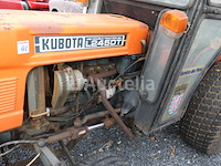 Tractor voor deze tuin + cirkelmaaier kubota 245dt ( vin: 245dt72778) - afbeelding 13 van  24