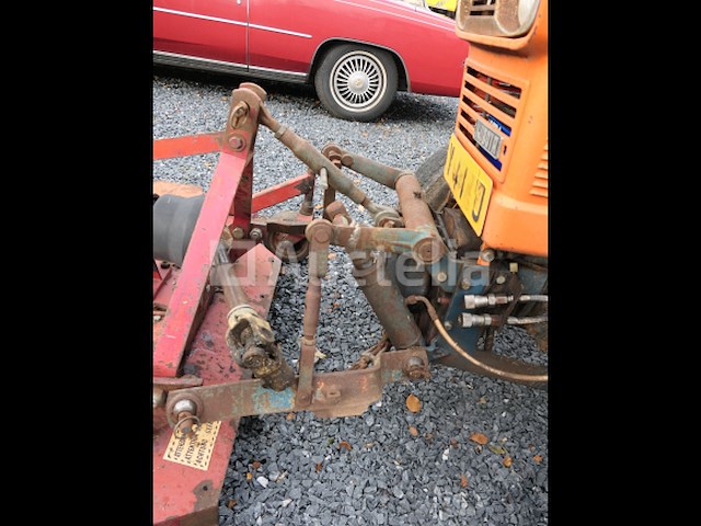 Tractor voor deze tuin + cirkelmaaier kubota 245dt ( vin: 245dt72778) - afbeelding 15 van  24