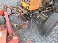 Tractor voor deze tuin + cirkelmaaier kubota 245dt ( vin: 245dt72778) - afbeelding 17 van  24