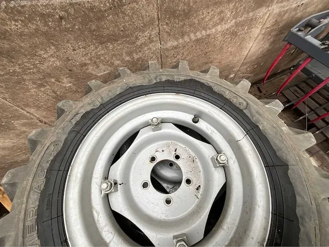 Tractorbanden lot 4, continental - afbeelding 5 van  5