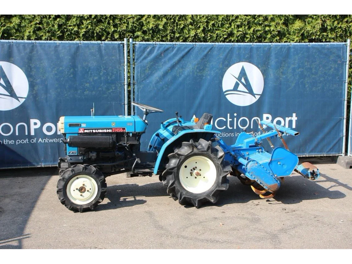 Tractoren - minitractoren - aanbouwdelen - minigravers